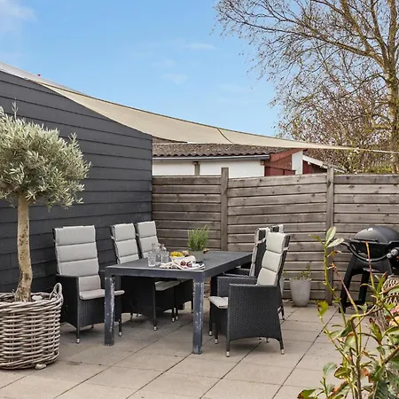 Amazing In With Kitchen *